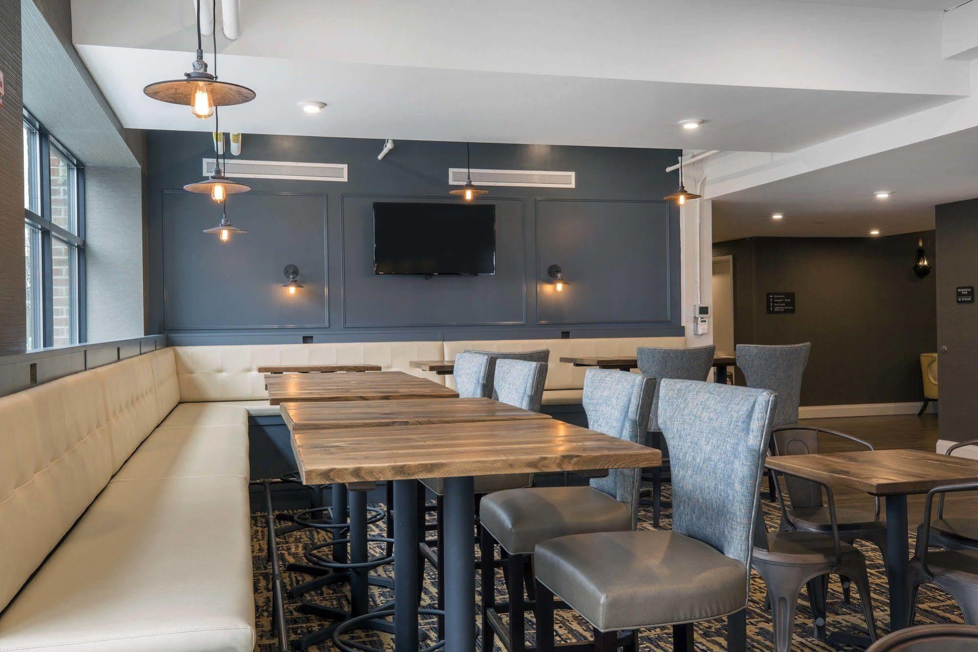 Envision Boston-everett, Ascend Collection Hotel 3*